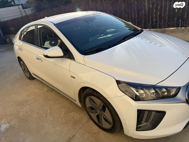 יונדאי איוניק