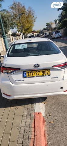 טויוטה קורולה