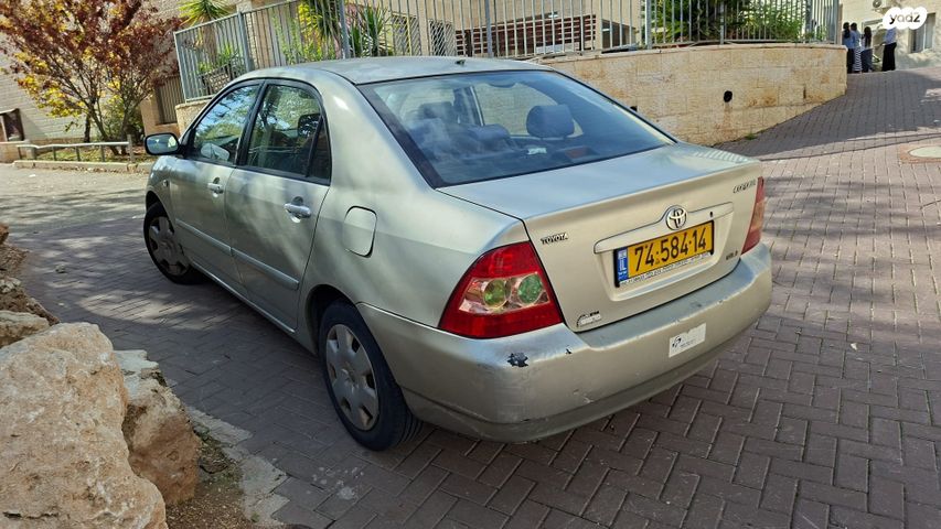 טויוטה קורולה