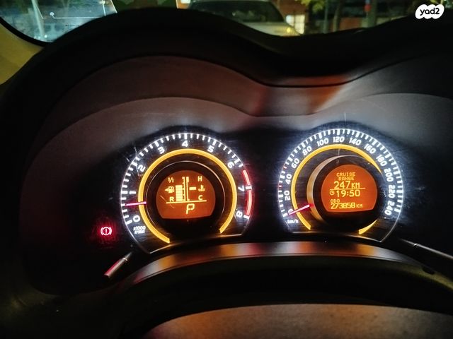 מודעת רכב טויוטה קורולה