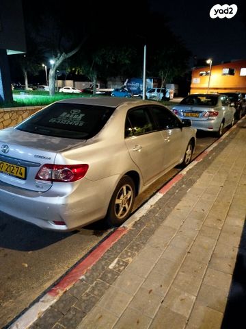 טויוטה קורולה