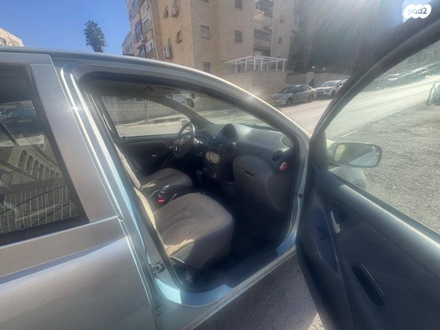 מודעת רכב טויוטה יאריס