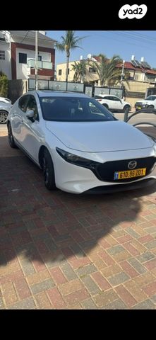 מודעת רכב מאזדה 3