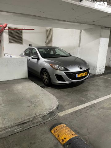 מודעת רכב מאזדה 3