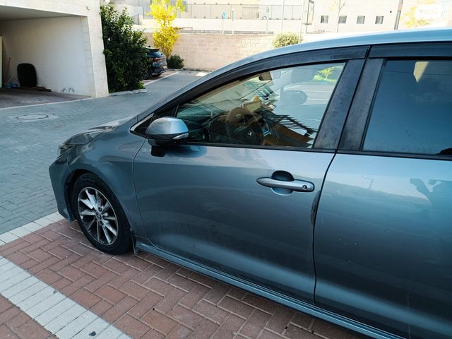 טויוטה קורולה