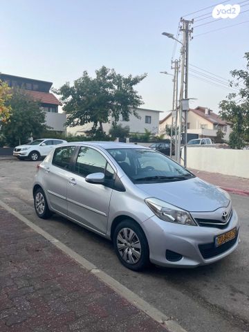 טויוטה יאריס