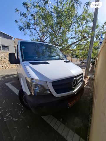 מודעת רכב מרצדס-בנץ ספרינטר