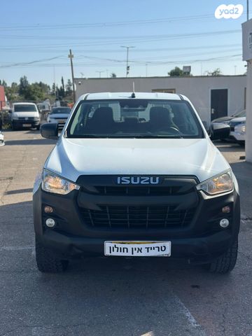 איסוזו די-מקס