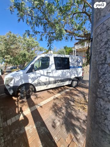 מודעת רכב מרצדס-בנץ ספרינטר