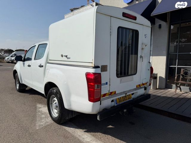 איסוזו די-מקס