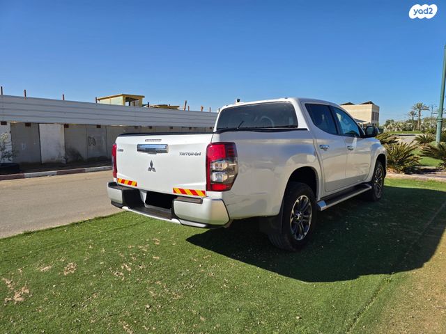 מיצובישי טרייטון / L200