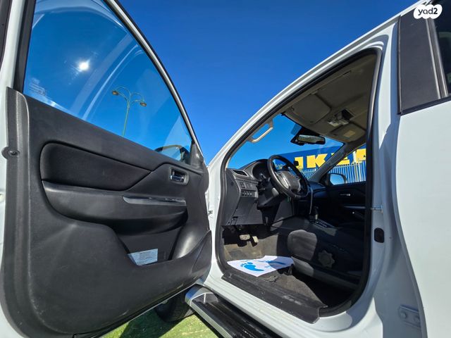 מיצובישי טרייטון / L200