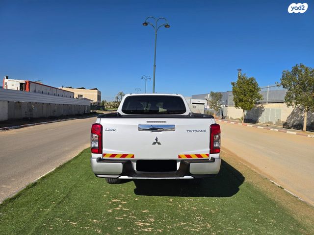 מיצובישי טרייטון / L200