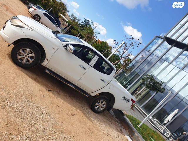 מיצובישי טרייטון / L200