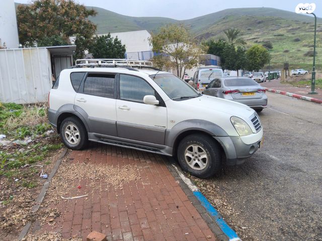 מודעת רכב סאנגיונג רקסטון