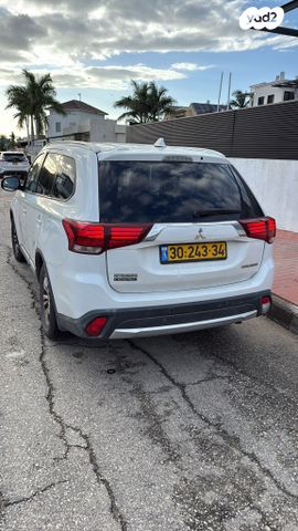 מיצובישי אאוטלנדר