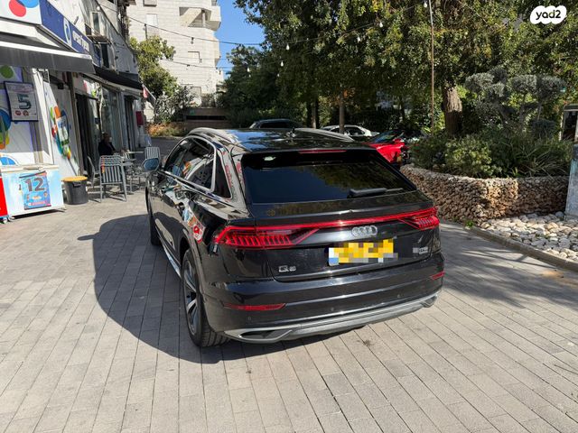 מודעת רכב אאודי Q8