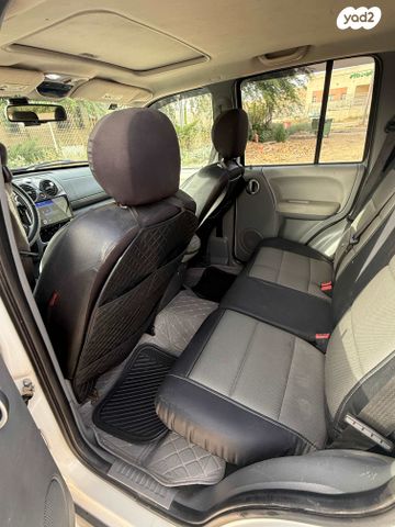 מודעת רכב ג'יפ צ'ירוקי