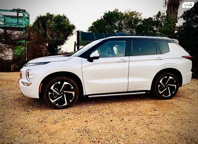 מיצובישי אאוטלנדר