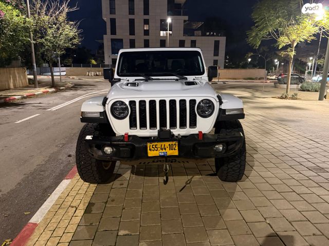 מודעת רכב ג'יפ גלדיאטור