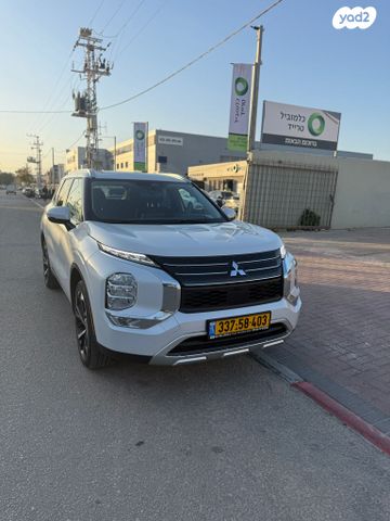 מיצובישי אאוטלנדר