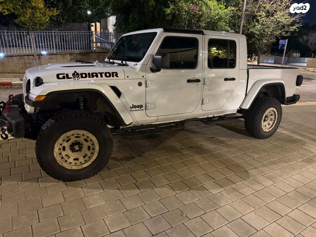 ג'יפ גלדיאטור