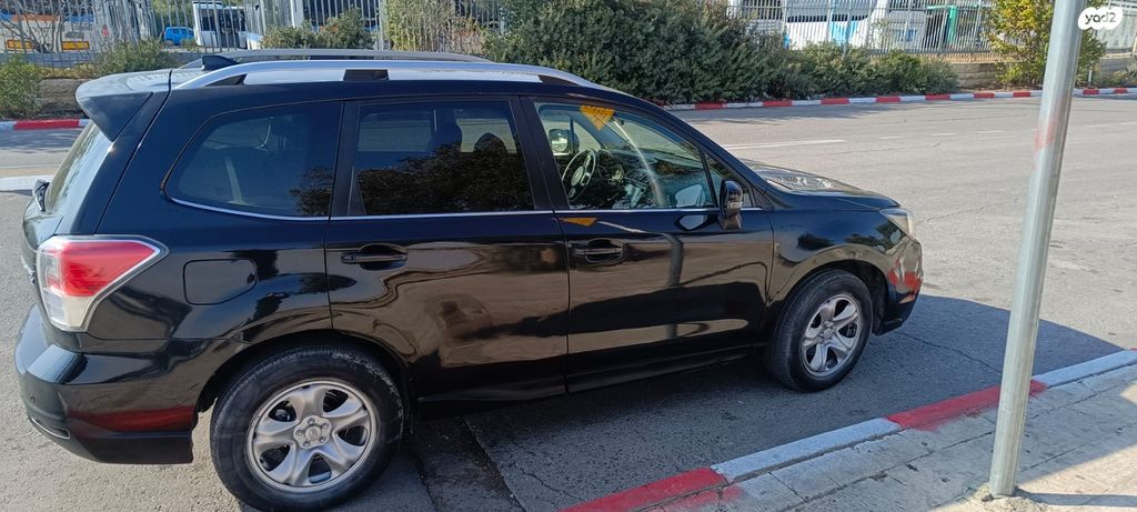 סובארו פורסטר