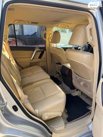 מודעת רכב טויוטה לנד קרוזר