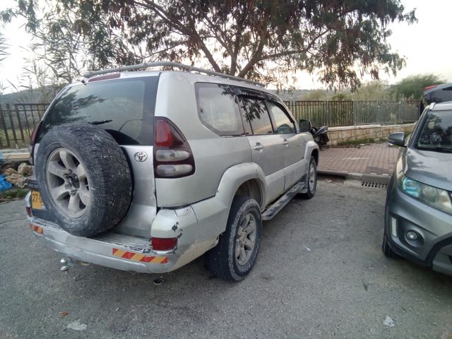 טויוטה לנד קרוזר