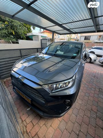 מודעת רכב טויוטה RAV4