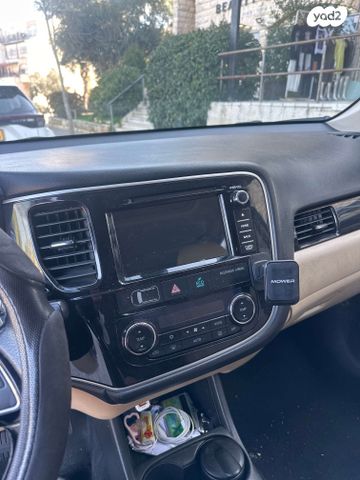 מיצובישי אאוטלנדר