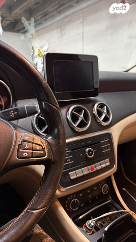 מודעת רכב מרצדס-בנץ GLA