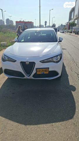 מודעת רכב אלפא רומיאו סטלביו