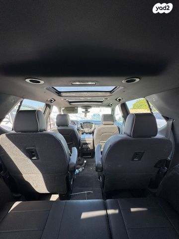 שברולט טראוורס