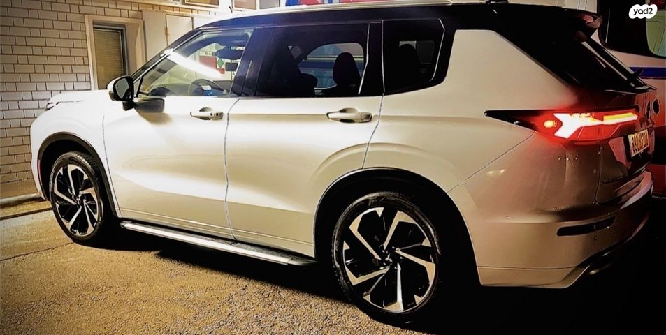 מיצובישי אאוטלנדר