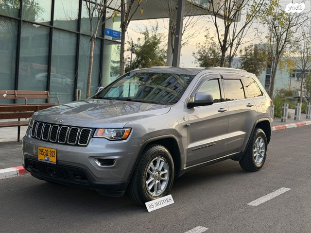 מודעת רכב ג'יפ גרנד צ'ירוקי