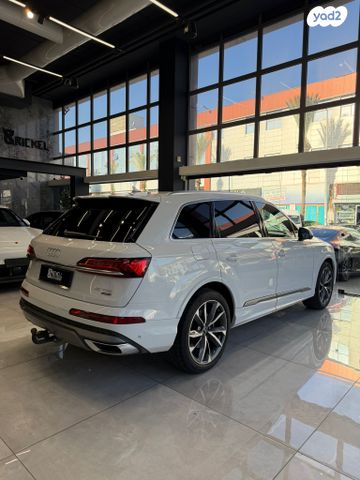 אאודי Q7