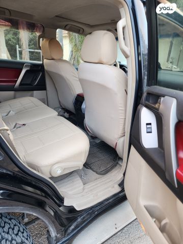 טויוטה לנד קרוזר