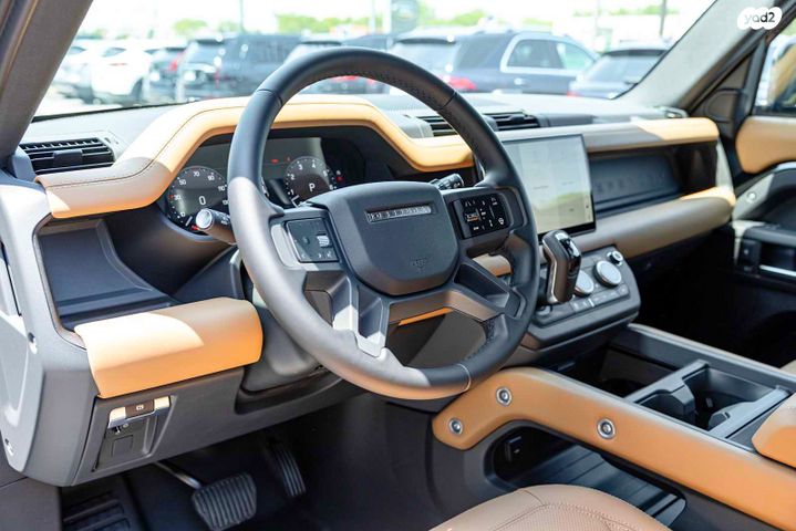 לנד רובר דיפנדר