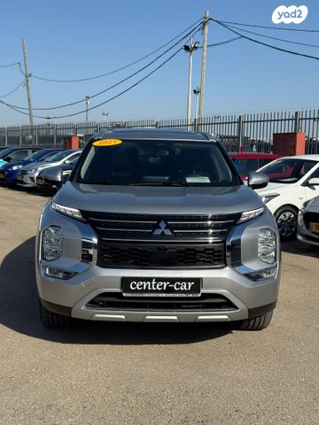 מיצובישי אאוטלנדר