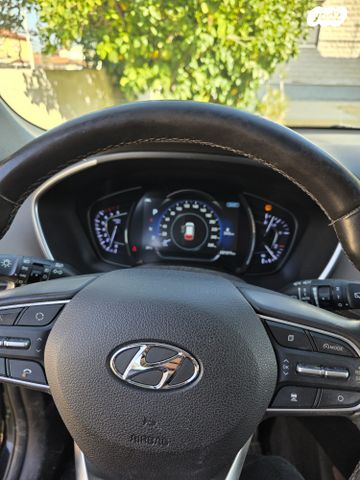 יונדאי סנטה פה