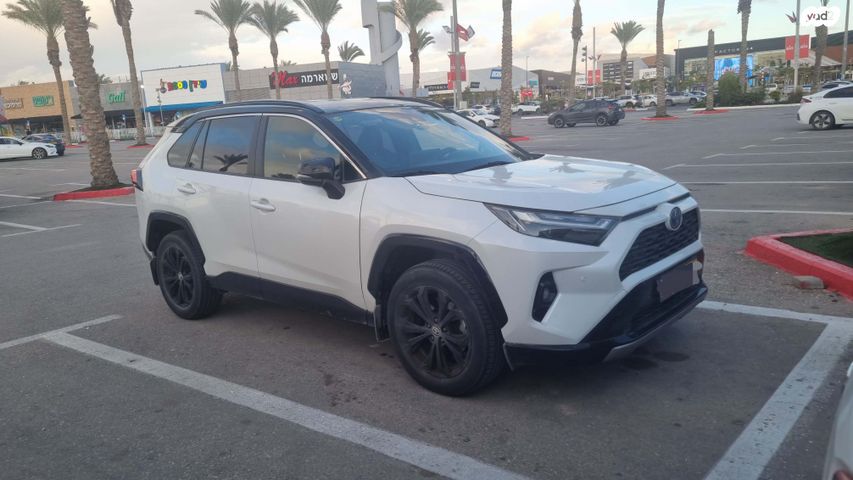 מודעת רכב טויוטה RAV4