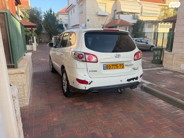 יונדאי סנטה פה