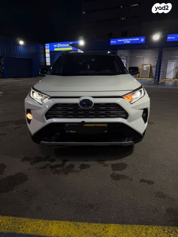 טויוטה RAV4