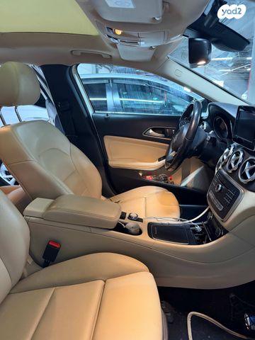 מרצדס-בנץ GLA