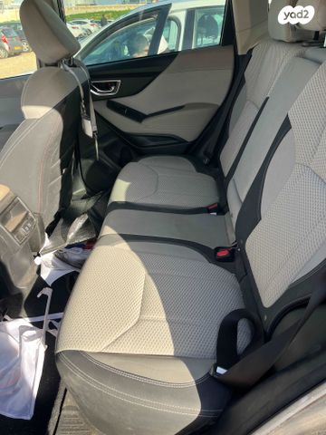 סובארו פורסטר