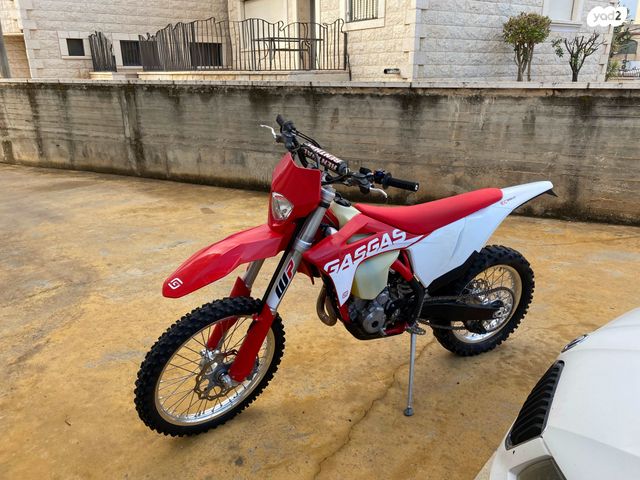 מודעת רכב גאס-גאס EC300F