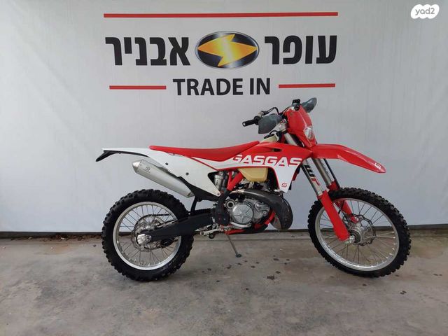 מודעת רכב גאס-גאס EC300