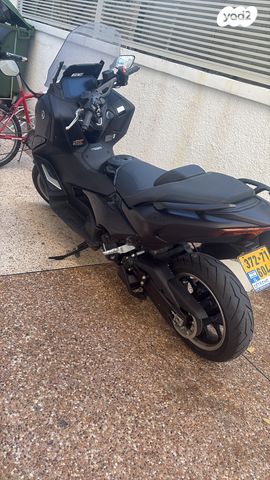 ימאהה Tmax 560 Tech