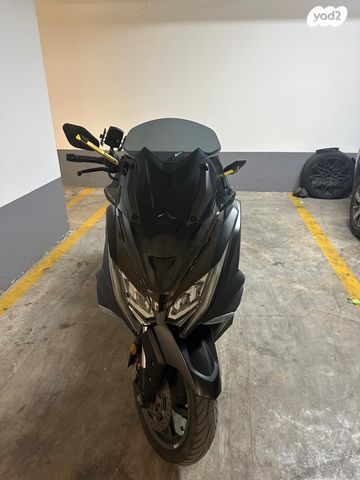 מודעת רכב קימקו AK 550